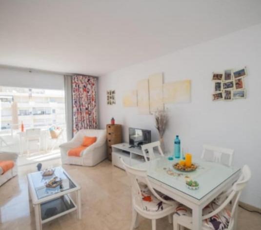 La Duquesa Apartment ฟูเอนฮิโรลา ภายนอก รูปภาพ